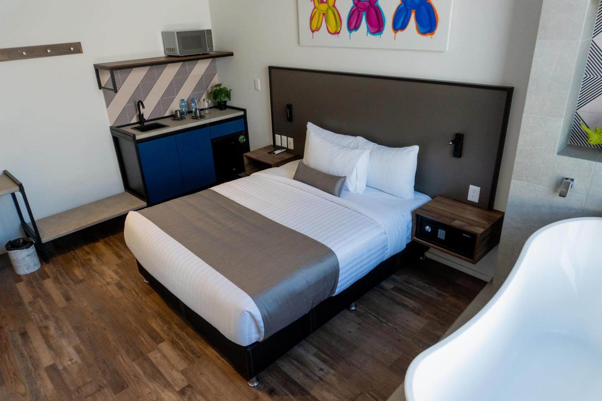 Alt Urbana Hotel เลออน ภายนอก รูปภาพ