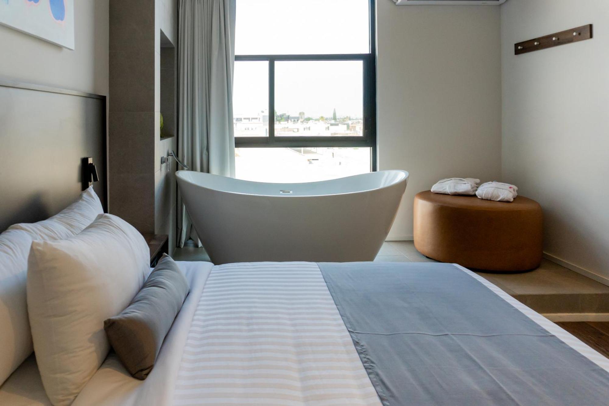 Alt Urbana Hotel เลออน ภายนอก รูปภาพ