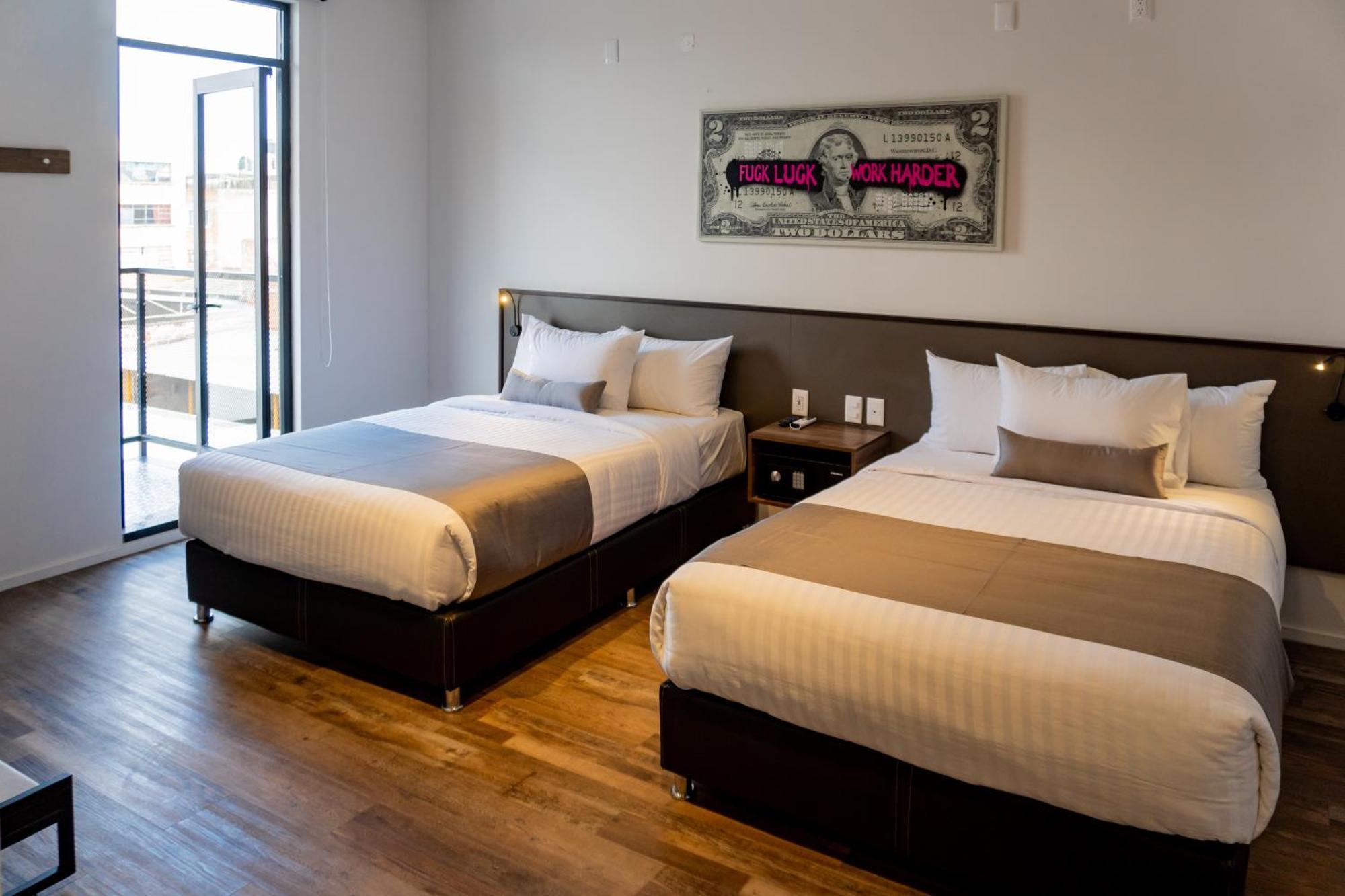 Alt Urbana Hotel เลออน ภายนอก รูปภาพ