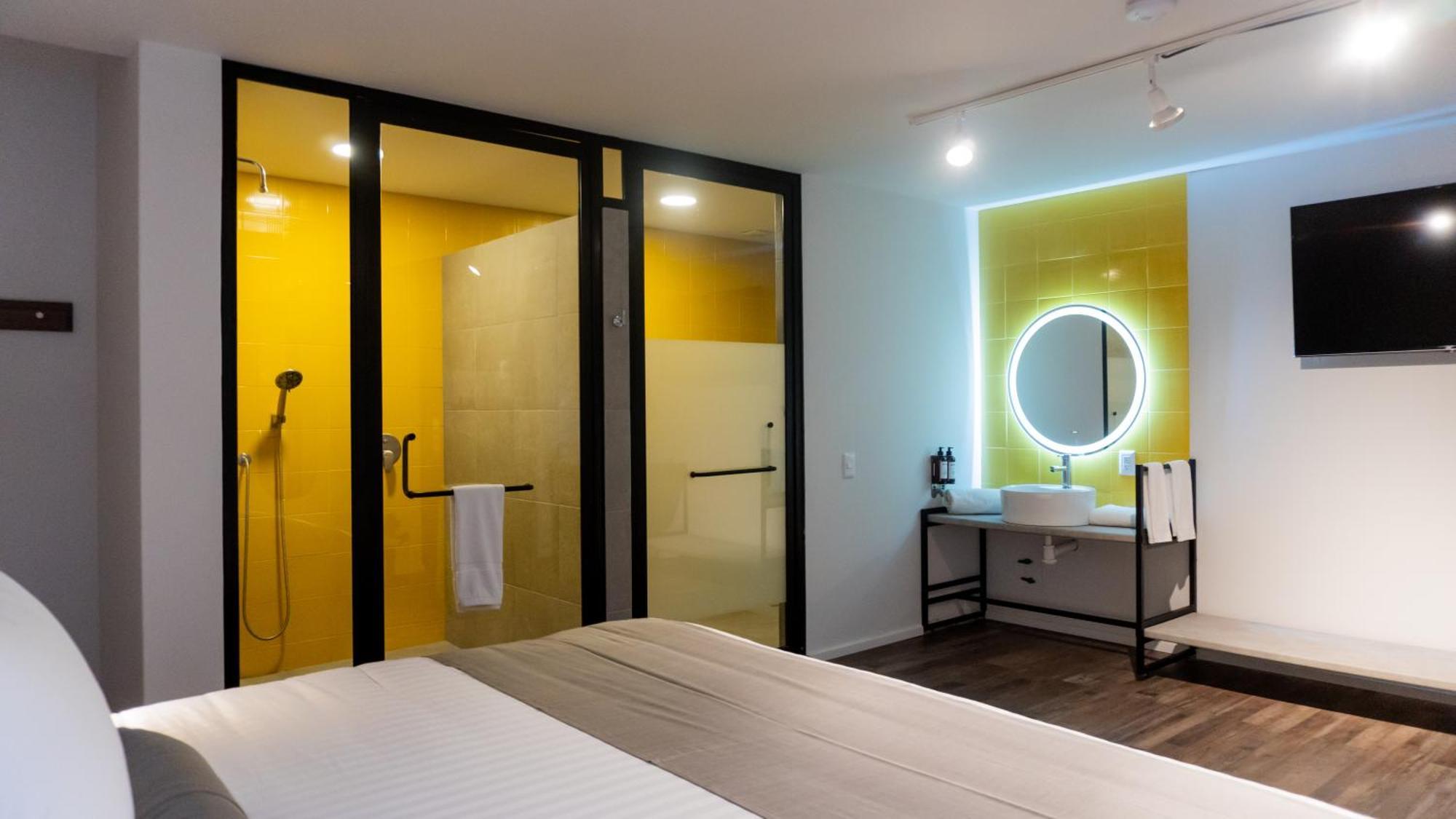 Alt Urbana Hotel เลออน ภายนอก รูปภาพ