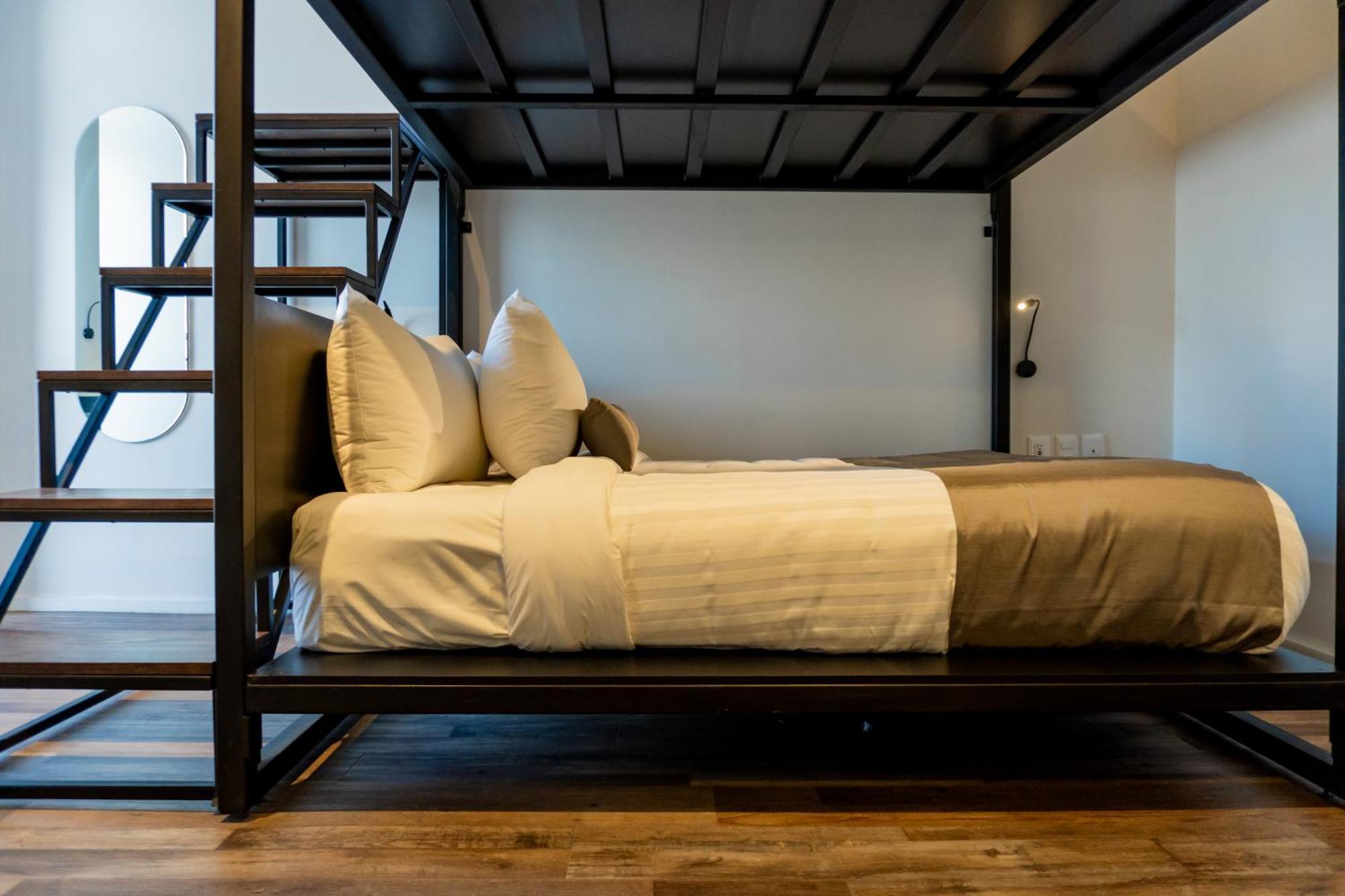 Alt Urbana Hotel เลออน ภายนอก รูปภาพ