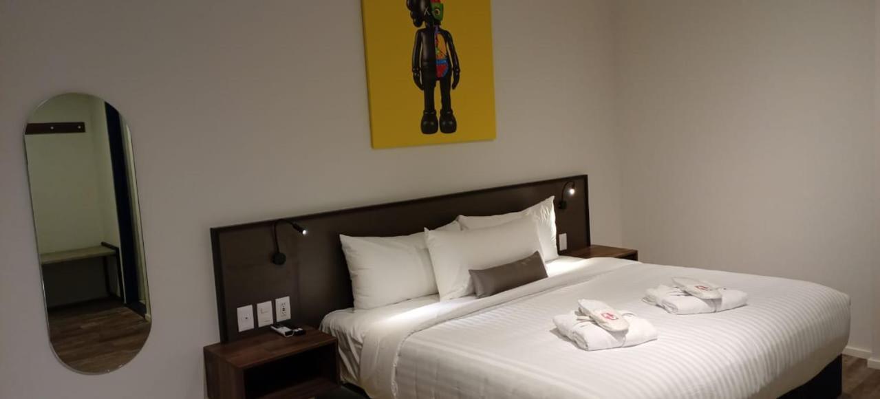 Alt Urbana Hotel เลออน ภายนอก รูปภาพ